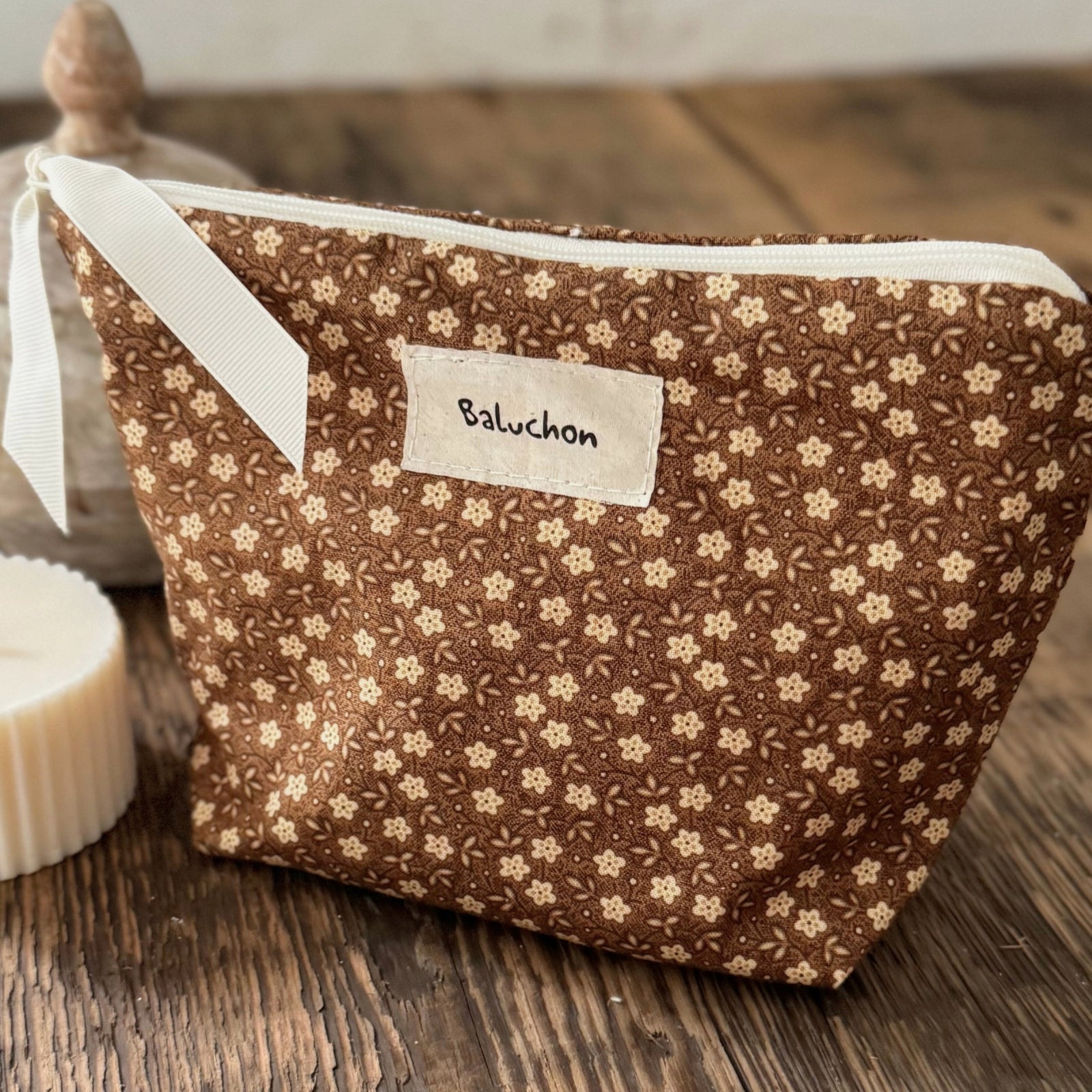 1974-t-1972-trousse-a-cosmetique-wwwbaluchonaccessoireca1_1.jpg