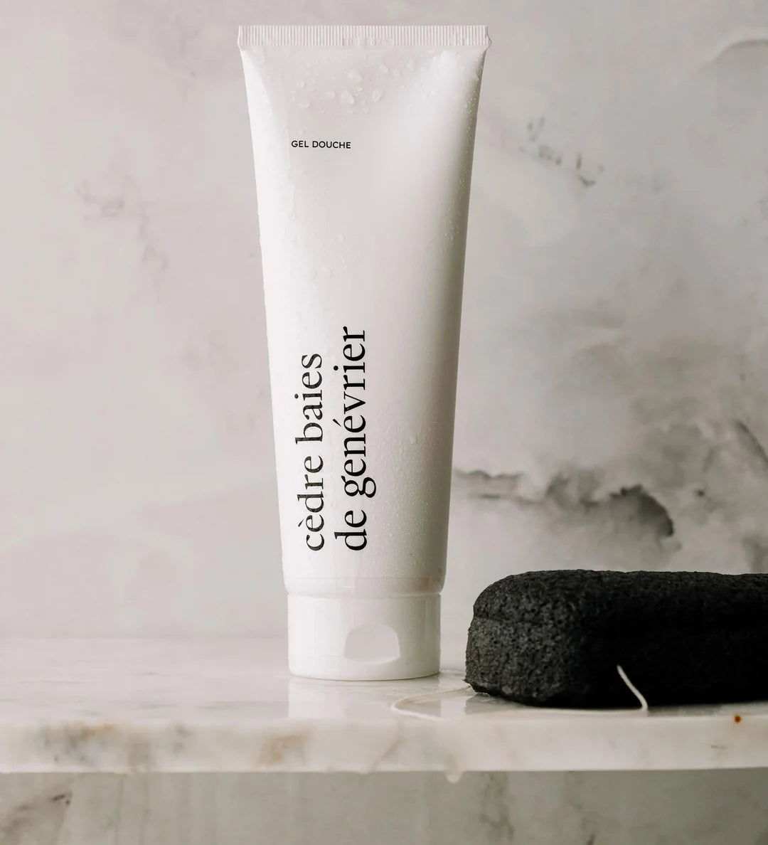 GEL-DOUCHE-Cedre-baies-de-genevrier-2.webp