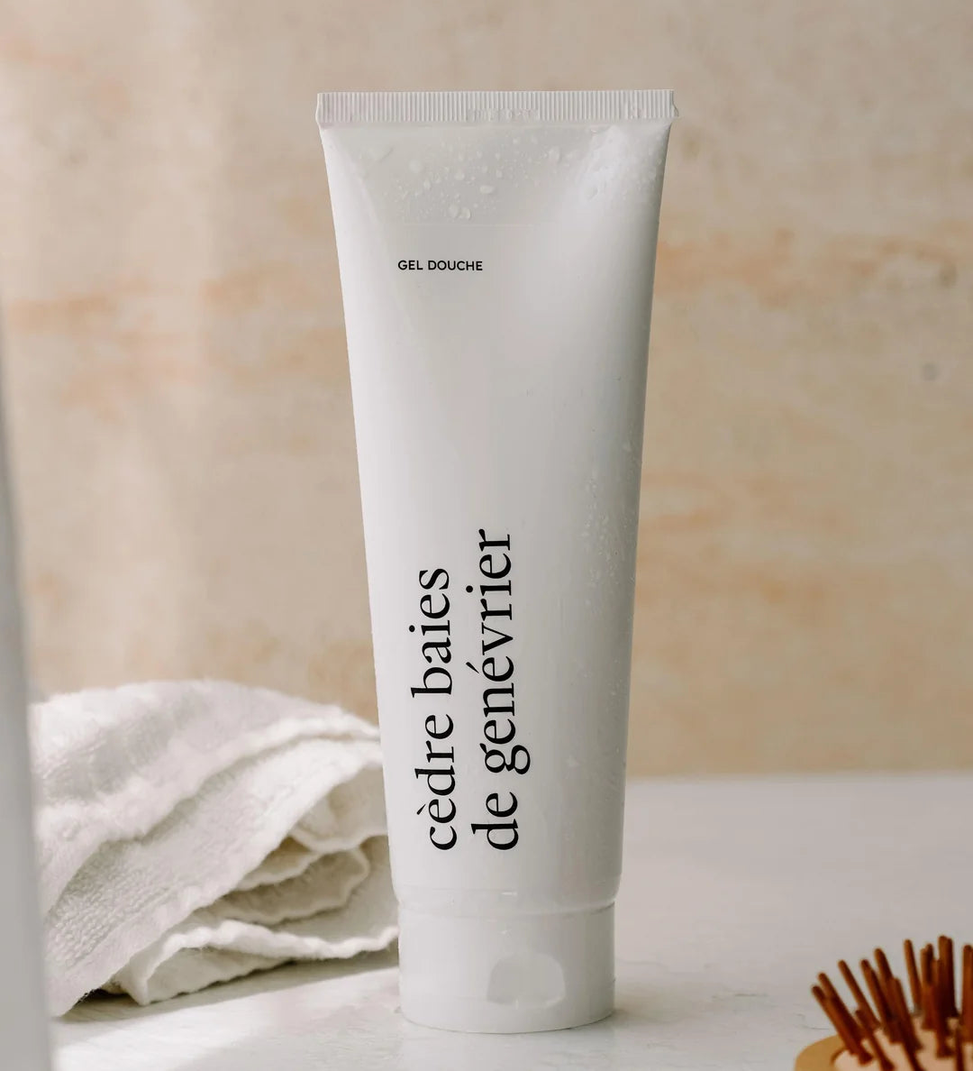 GEL-DOUCHE-Cedre-baies-de-genevrier-3.webp