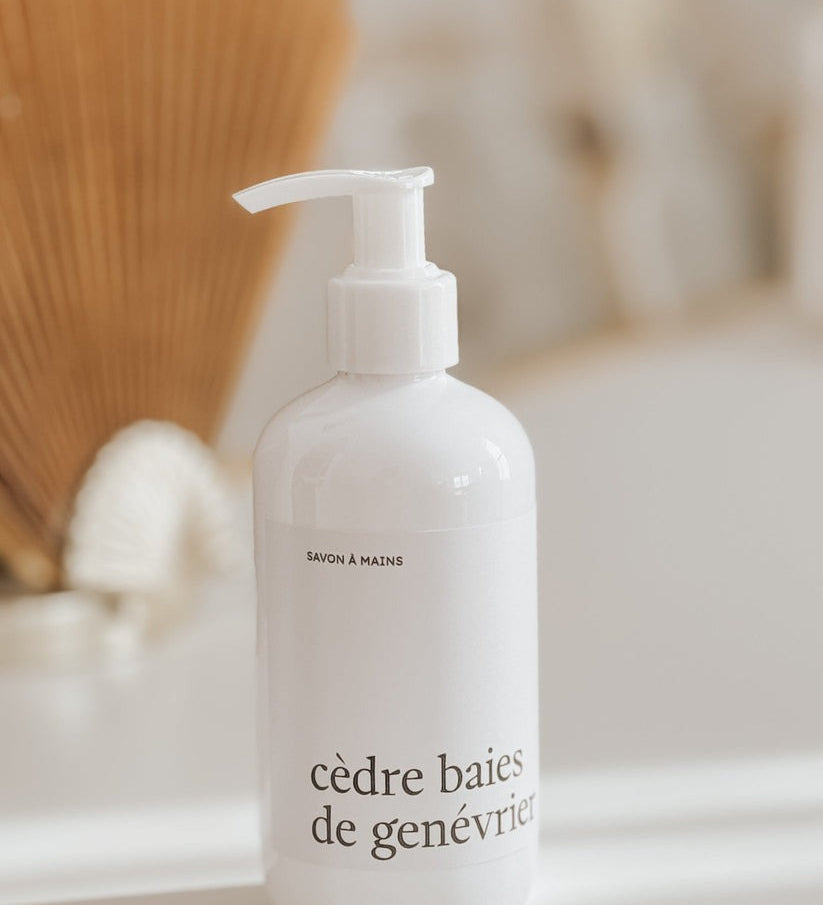 SAVON-A-MAINS-Cedre-baies-de-gen_2.jpg