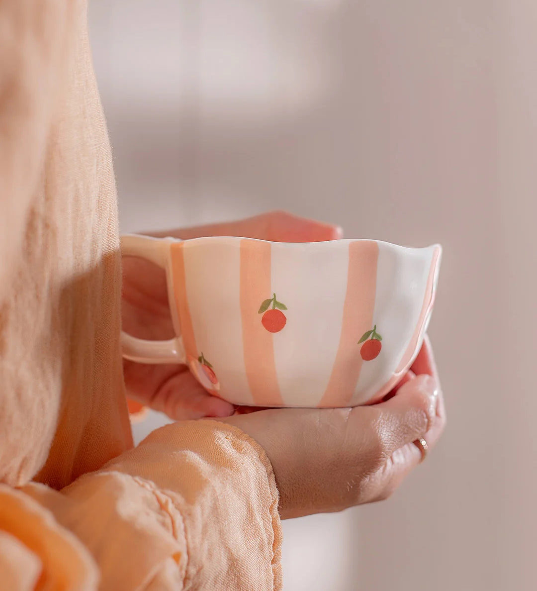 Tasse-fruit-rayures-orange-1.webp