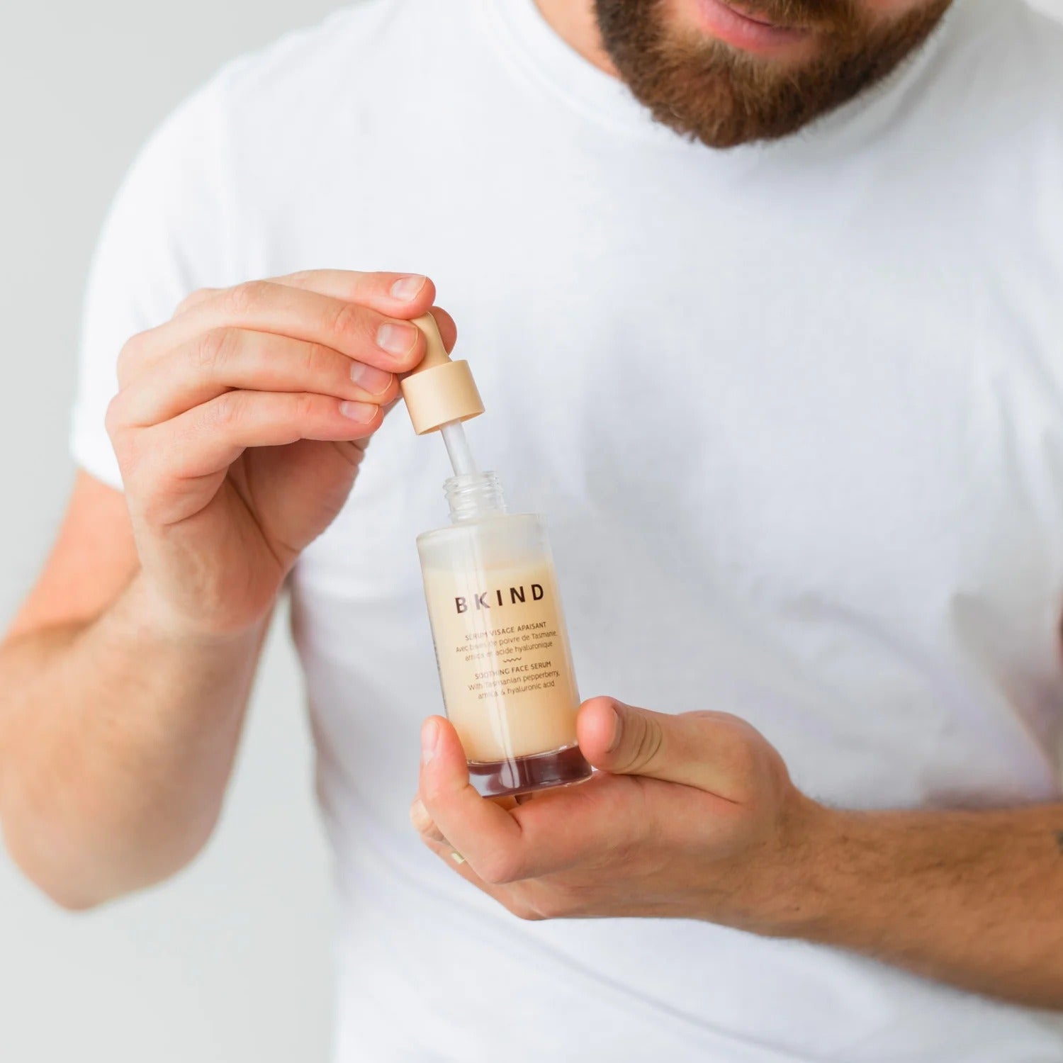 Sérum visage -Apaisant avec Arnica et acide hyaluronique