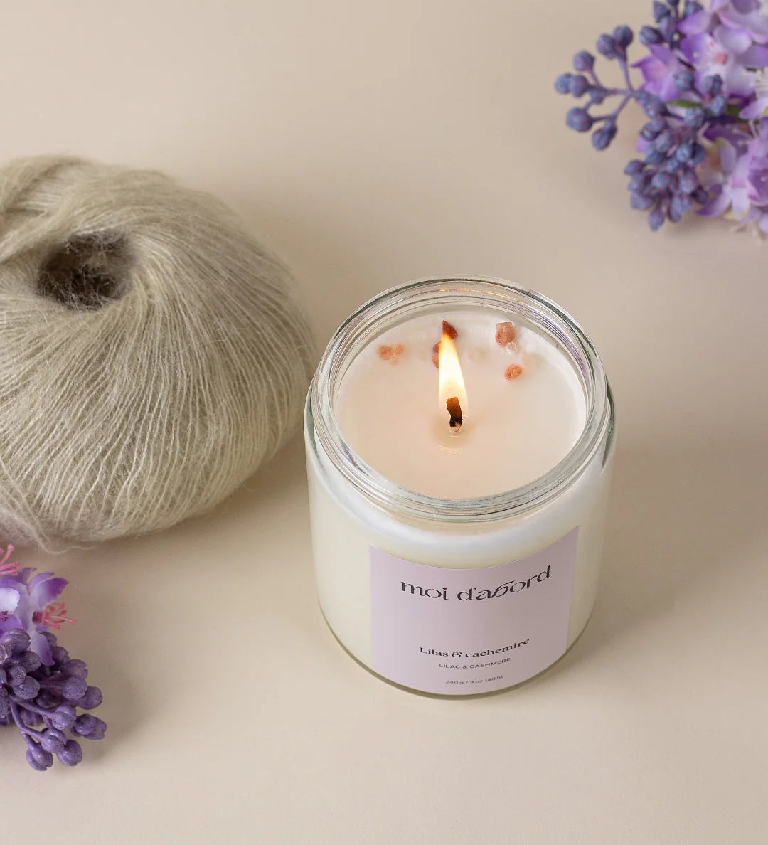 bougie-soja-quebec-lilas-cachemire-3_588e9e48-bb1e-484e-a7cf-35f972c9874f.webp