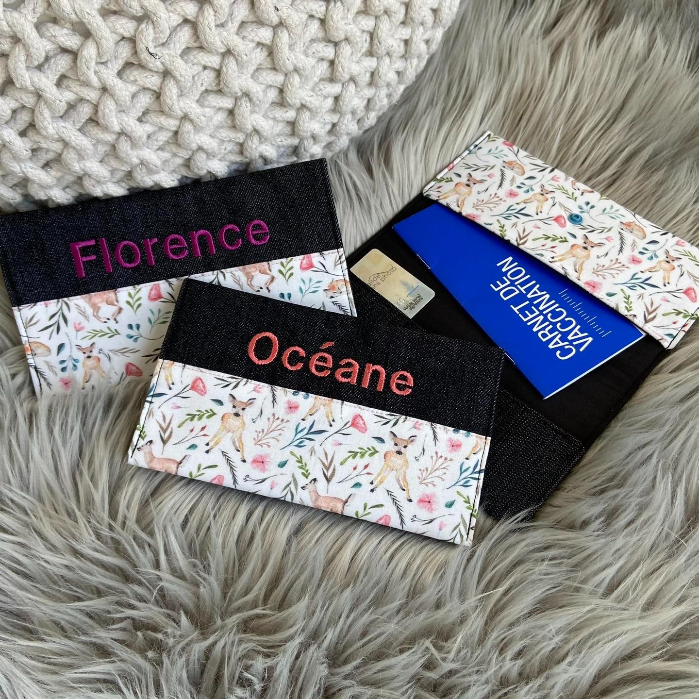 Protège carnet santé personnalisable -  Coeur corail